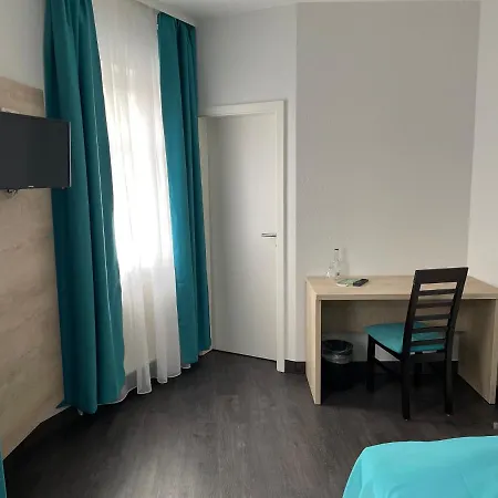 Steakhouse Am Rathaus فندق 3*